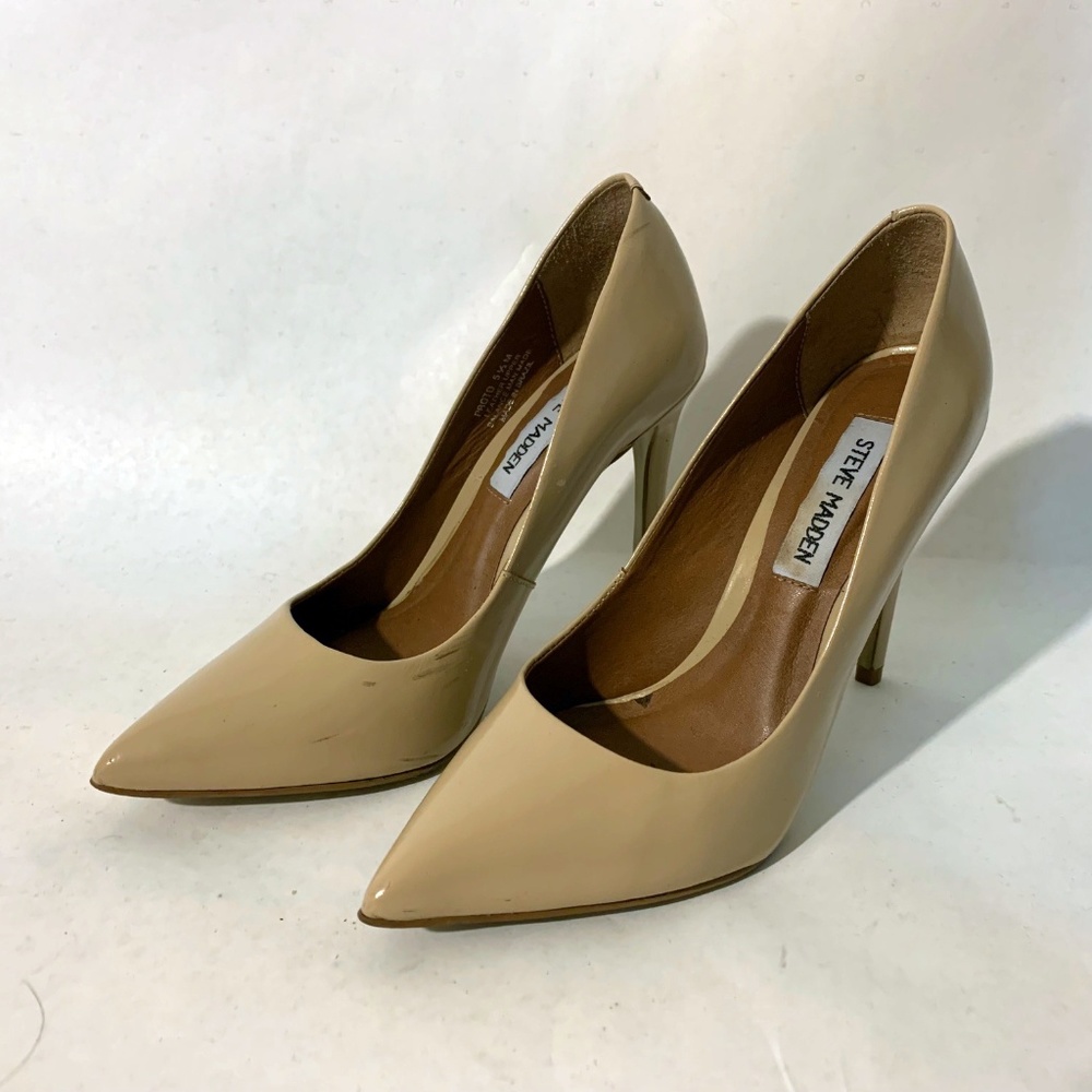Steve Madden Beige Pumps Size 5.5
